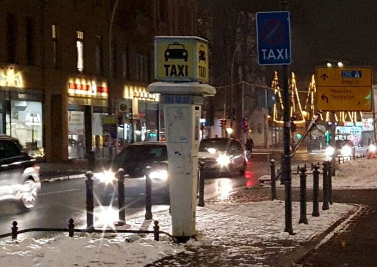 Taxi Berlin digitalisiert Rufsäulen