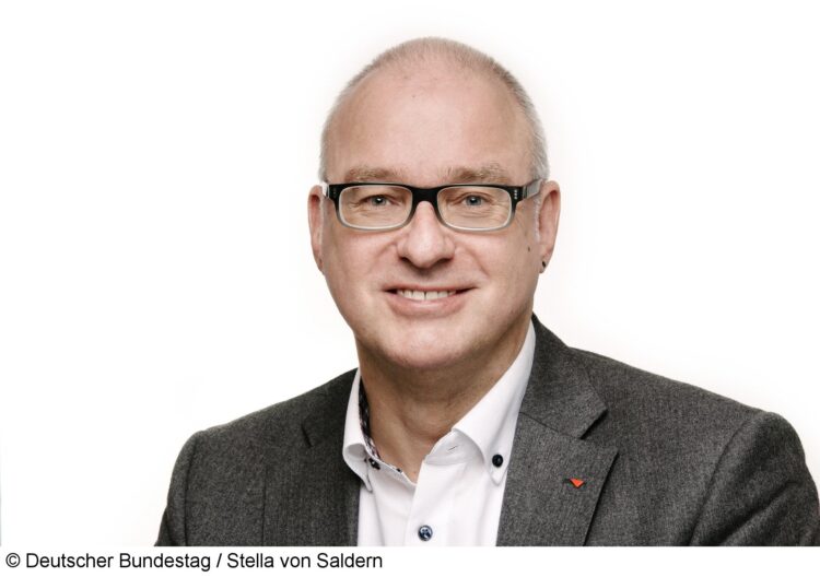 Taxi-Unterstützung aus der Linken-Fraktion