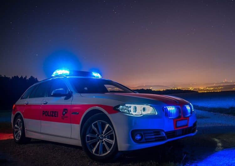 Bewusstloser Taxifahrer stirbt in Davos neben seinem Auto