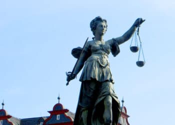 Fahrgast haftet für Schaden an Taxi