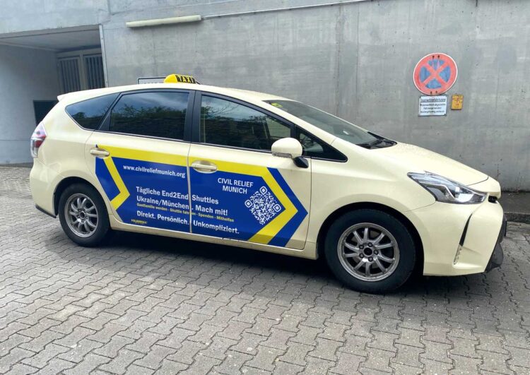 Das Münchner-Taxigewerbe hilft
