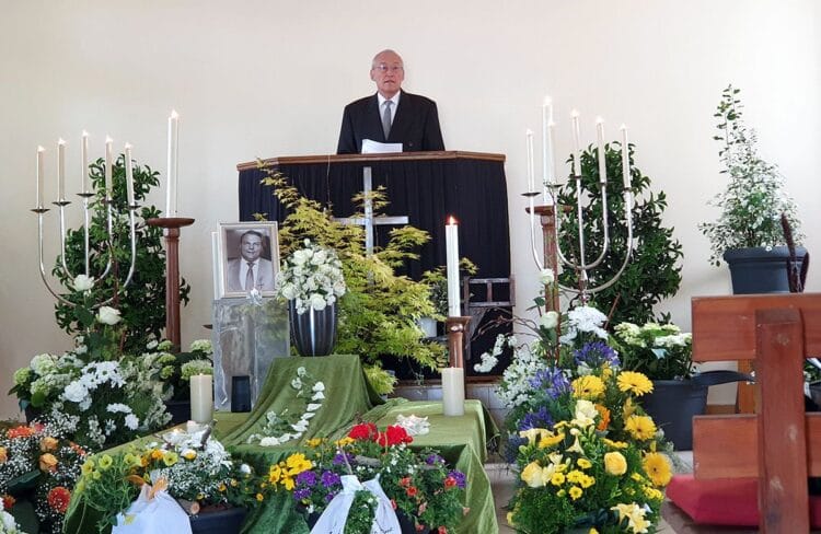 Heinz Peter beigesetzt – Diepgen und Momper würdigen sein Lebenswerk