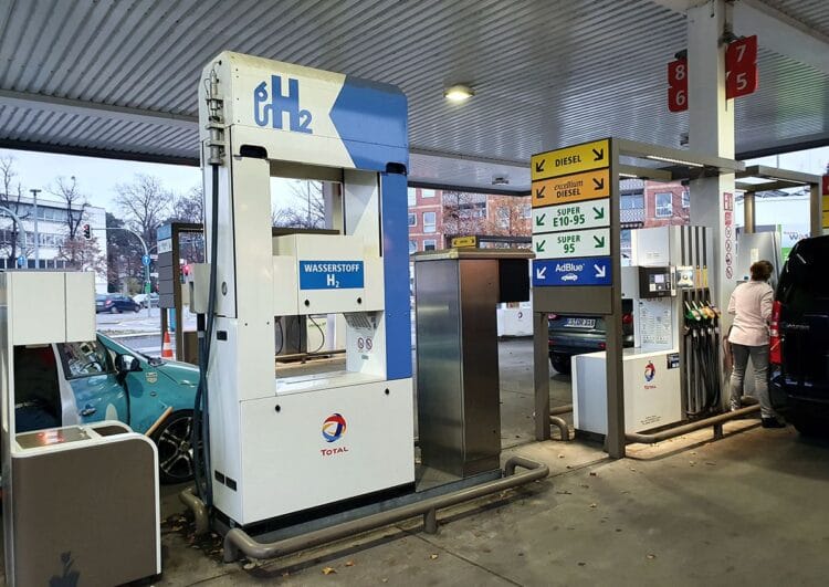 E-Taxis: Hamburger CDU-Chef fordert Technologie-Offenheit