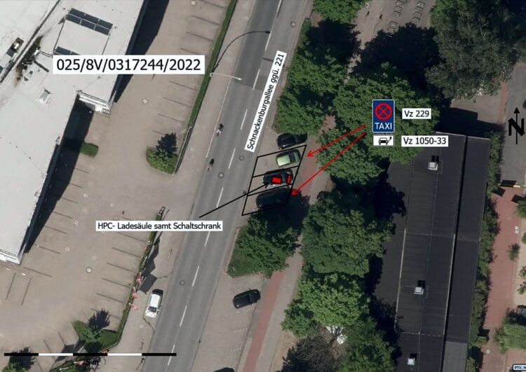 Letzte Vorbereitungen für die nächsten Hamburger Schnellladensäulen