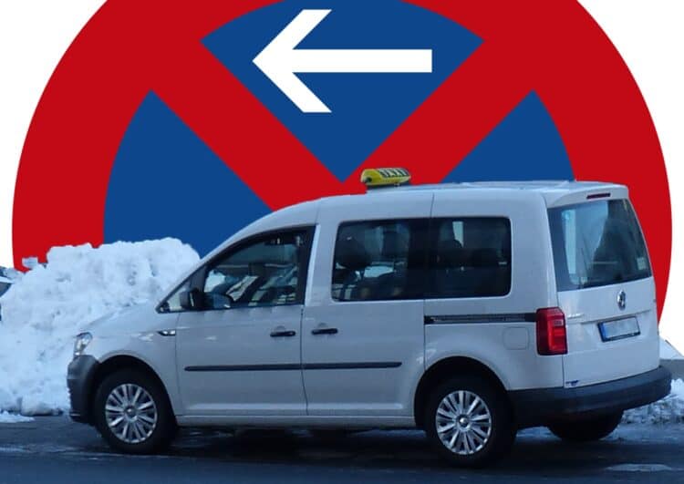 Hilfsbereiter Taxifahrer klagt erfolgreich gegen Knöllchen