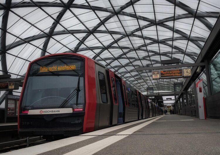 Hamburger Schienenersatzverkehr jetzt auch mit Taxis