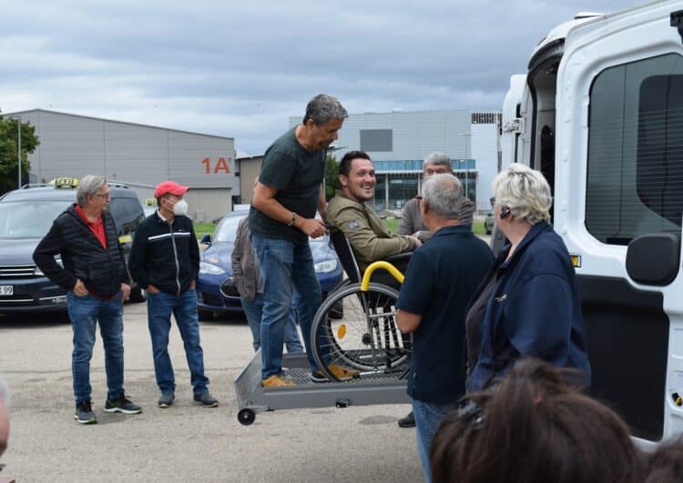 Fahrsicherheit, Brandschutz und Rollstuhlsicherung