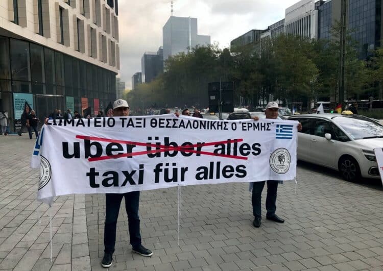 Uber-Files-Skandal: Brüsseler Taxi-Demo zeigt Einheit und Spaltung im Gewerbe