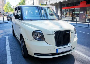 Induktives Laden am Taxistand: Die Blaupause funktioniert