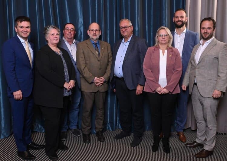 Skandalöse Bearbeitungszeiten bei Taxitarifen