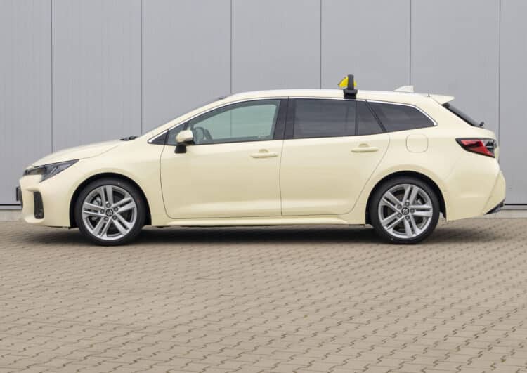 Bewährte Hybrid-Taxis jetzt auch von Suzuki
