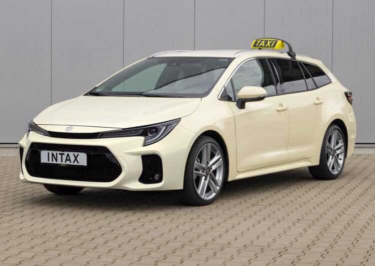 Bewährte Hybrid-Taxis jetzt auch von Suzuki