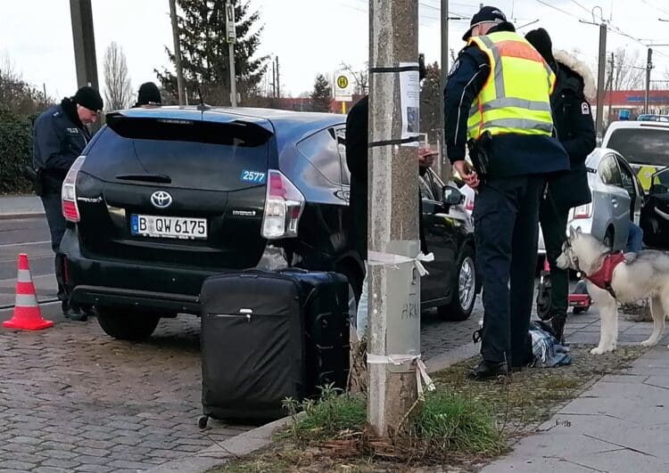 Kontrolle in Berlin: Schichtende für viele Mietwagenfahrer