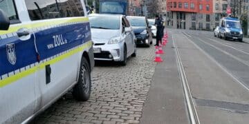 Taxi- und Mietwagenkontrolle: Woher der Zeitaufwand?