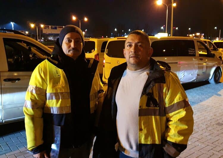 Taxifahrer aus Berlin und LDS demonstrieren gegen Fahrgastklau am BER