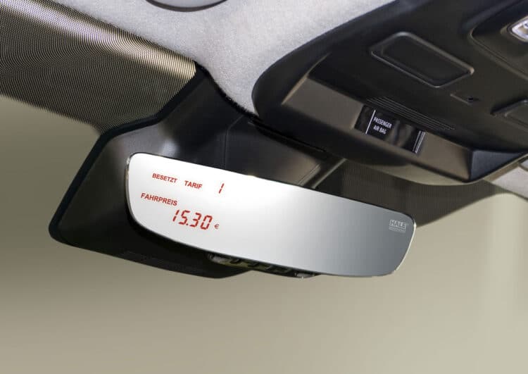 Nissan sponsert komplettes Taxipaket