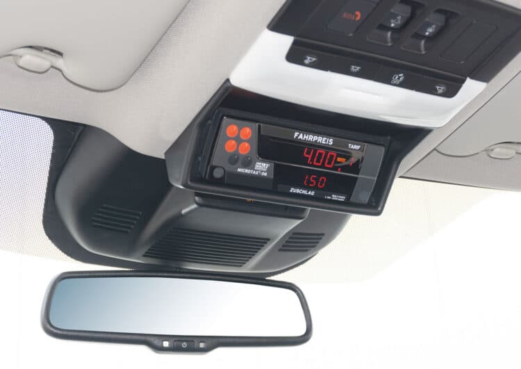 Nissan sponsert komplettes Taxipaket