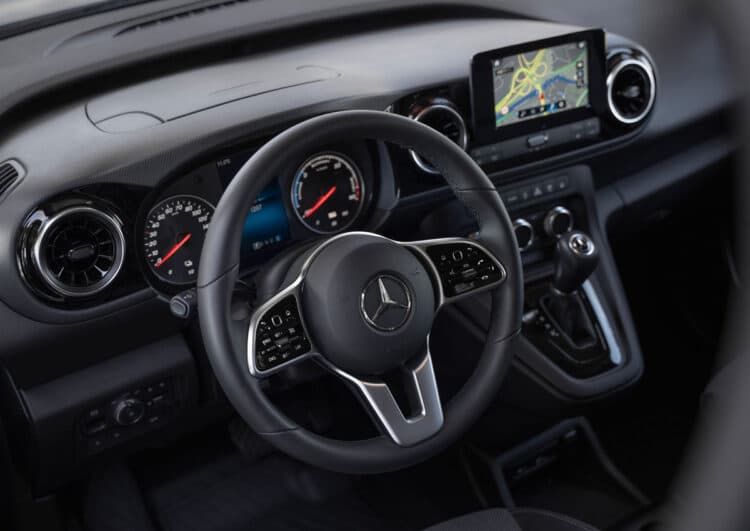 Mercedes eCitan hat die gewerbliche Personenbeförderung im Blick