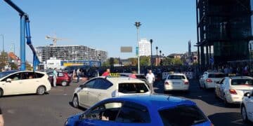 Berliner Bahnhofsportal ohne Taxis? Wo bleibt der Aufschrei?