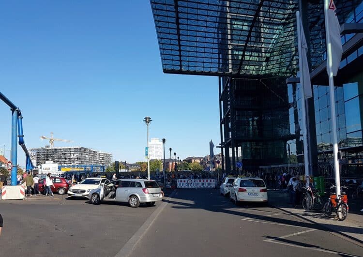 Taxis sollen vom Europaplatz am Hauptbahnhof verschwinden