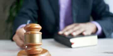 Wiener Rechtsprofessor: Kaum Ersatzansprüche gegenüber „Klimaklebern“