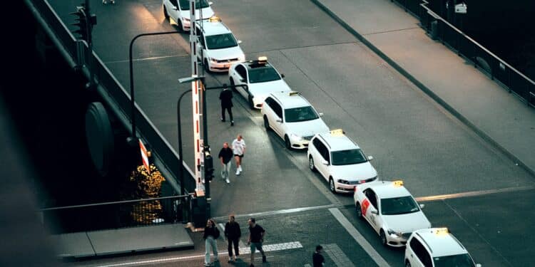 Hamburger Taxitarif wird neu strukturiert und erhält dritten Festpreis