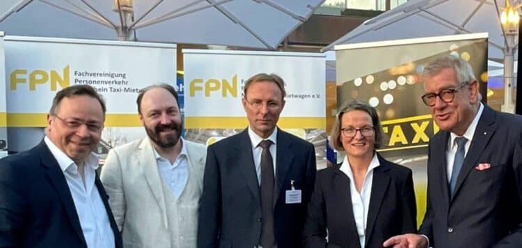 Verbände in NRW: Parlamentarischer Abend in Düsseldorf war voller Erfolg