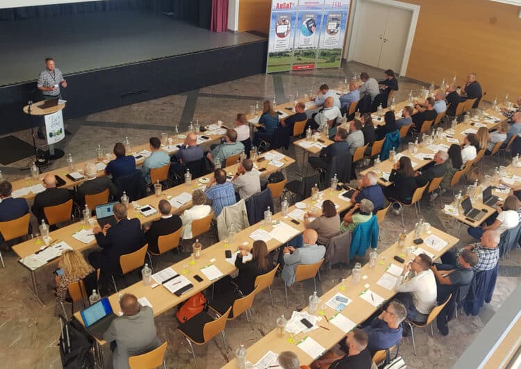 Sticht das ÖPNV-Taxi die eierlegende Wollmilchsau aus?