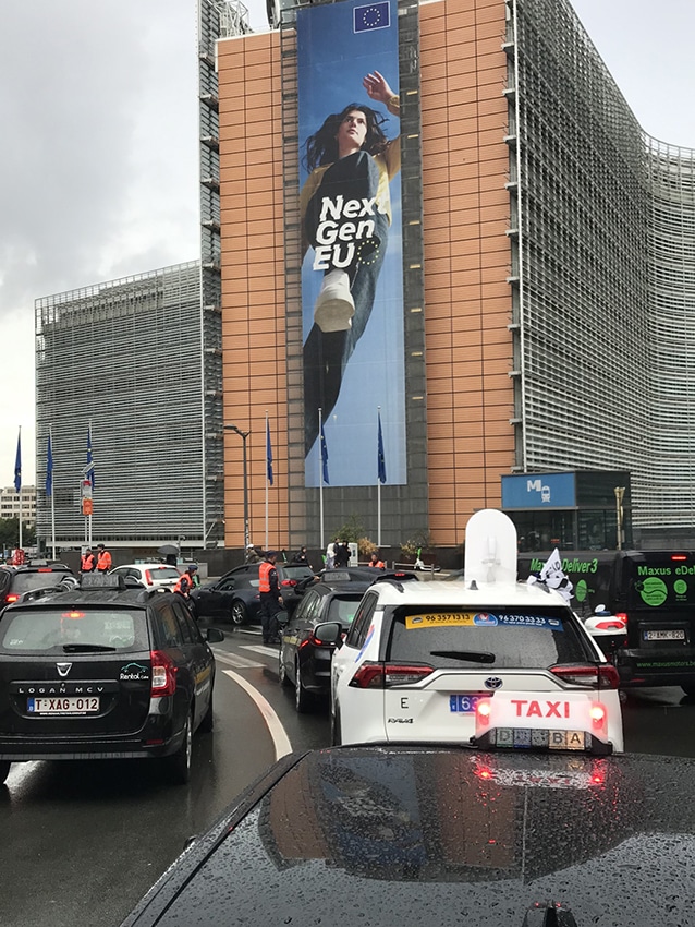 Widerstand gegen Ubers Reklame-Bombardement in Belgiens sozialen Medien