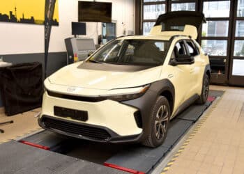 Große Fahrzeugauswahl beim Münchner E-Taxi Informationstag