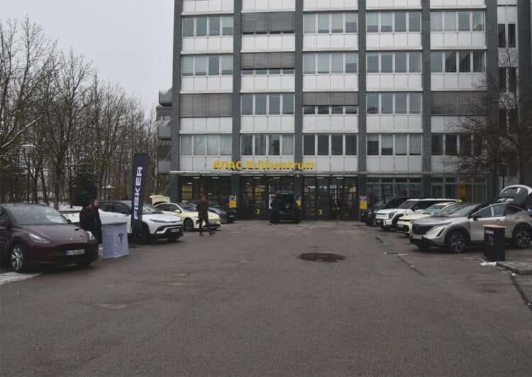 Große Fahrzeugauswahl beim Münchner E-Taxi Informationstag