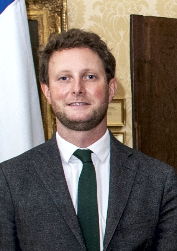 Französischer Verkehrsminister profiliert sich mit Taxi-Bashing