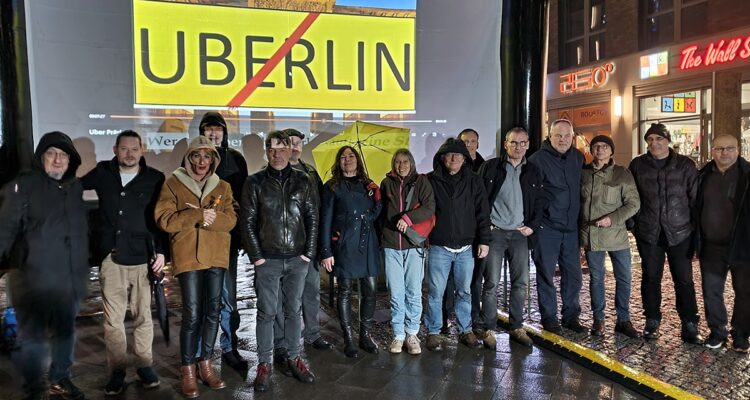 Taxi ist auch heute Abend wieder Kultur – Der Blick hinter die Kulissen der Taxi-Kultur-Gruppe