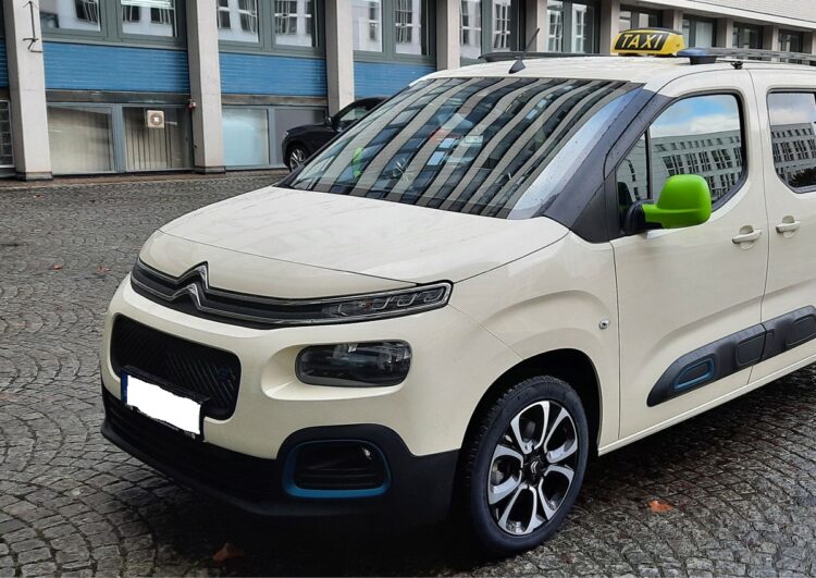 Barrierefrei zur EURO 2024 ins Hamburger Volksparkstadion