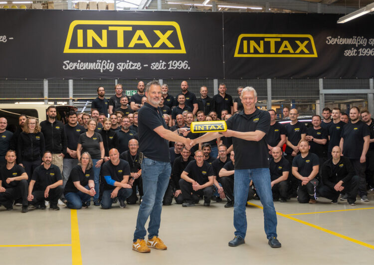 Neuer Inhaber bei Intax
