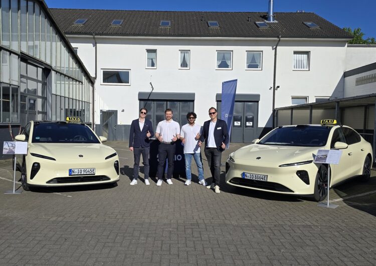 Premierenzeit beim Hamburger E-Taxentag