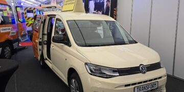 Rollstuhltaxis: Drei Umrüster auf der Rettmobil