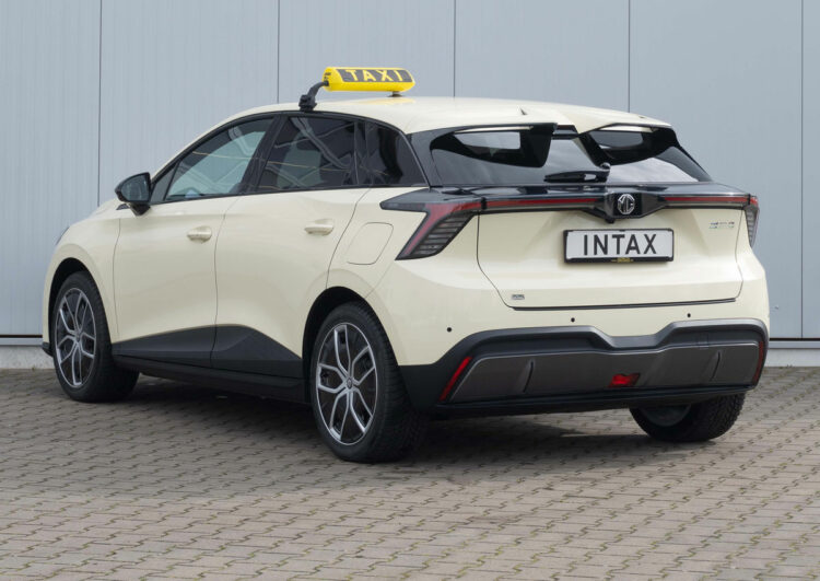MG stellt neue Taxi-Modelle vor