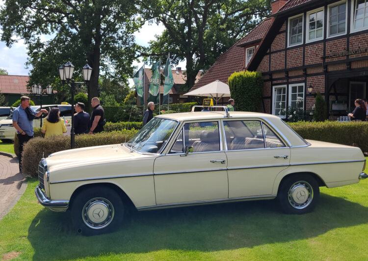 Vergnügen bei den 4U-Versicherungsfritzen