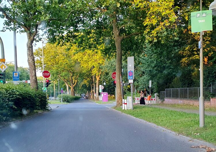 EM Niederlande – Österreich: Stadionzufahrt in Berlin