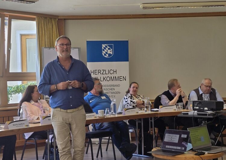 Think-Tank: Hamburger Erfahrungen mit einem zukunftsfähigen Taxigewerbe