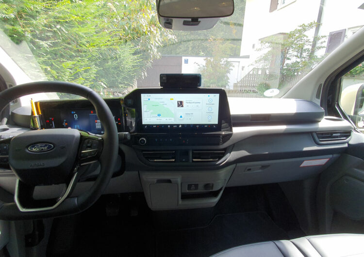 Neues Großraumtaxi aus Köln