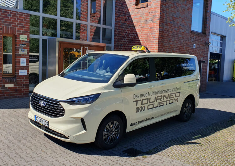 Neues Großraumtaxi aus Köln