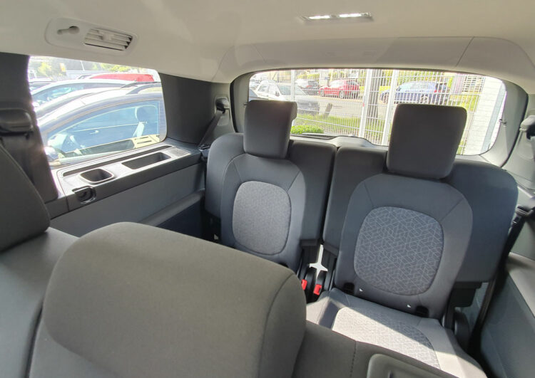 Erstes ID. Buzz-Taxi mit langem Radstand