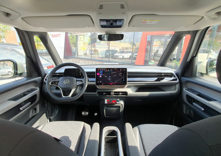 Erstes ID. Buzz-Taxi mit langem Radstand