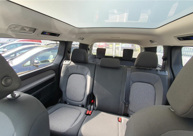 Erstes ID. Buzz-Taxi mit langem Radstand