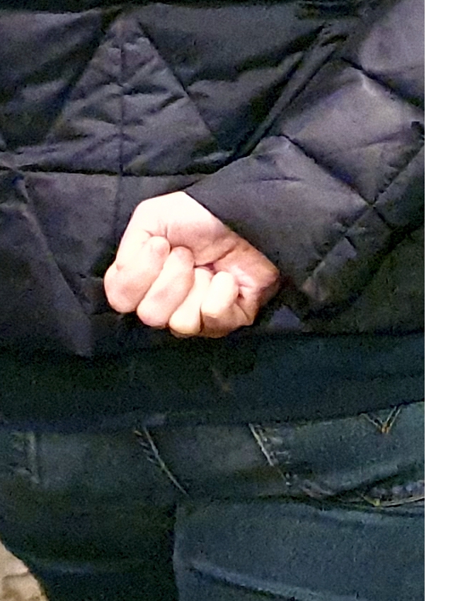 Der Daumen in der Faust und die Frage nach Luisa: heimliche Hilferufe erkennen