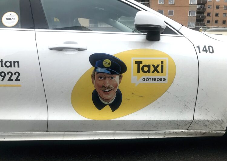 Erste schwedische Taxizentrale kooperiert mit Uber – Umbruch im Gewerbe?