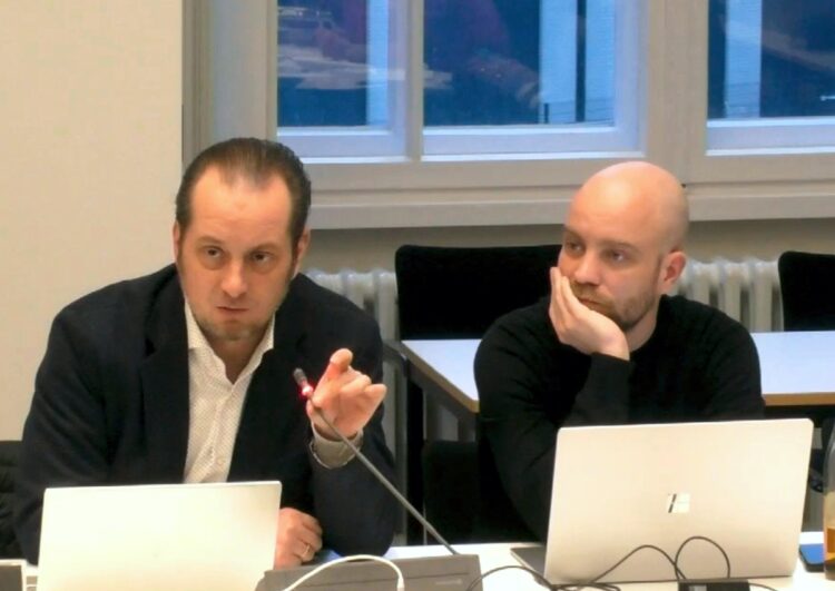 Berliner Mindestfahrpreise, Teil 1: Dringlicher Antrag angenommen