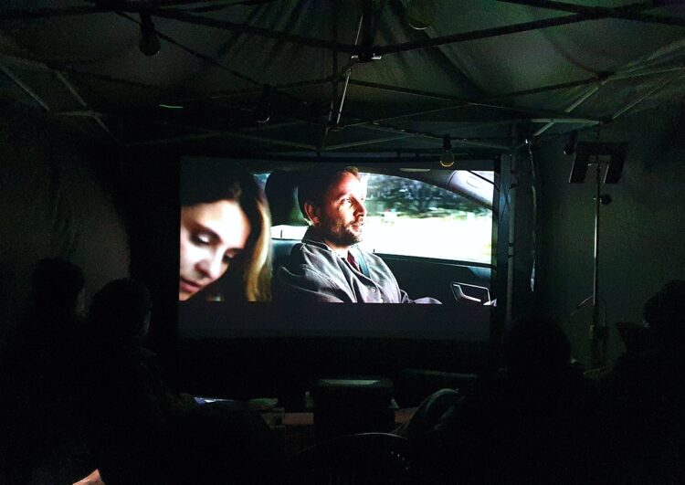 Überraschung beim Taxi-Film-Fest: Regisseurin erscheint persönlich